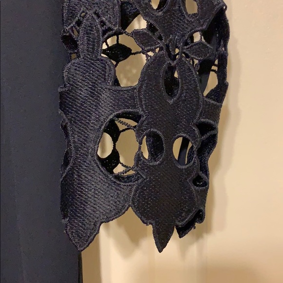 Loft navy blue lace sleeved top - Picture 6 of 7